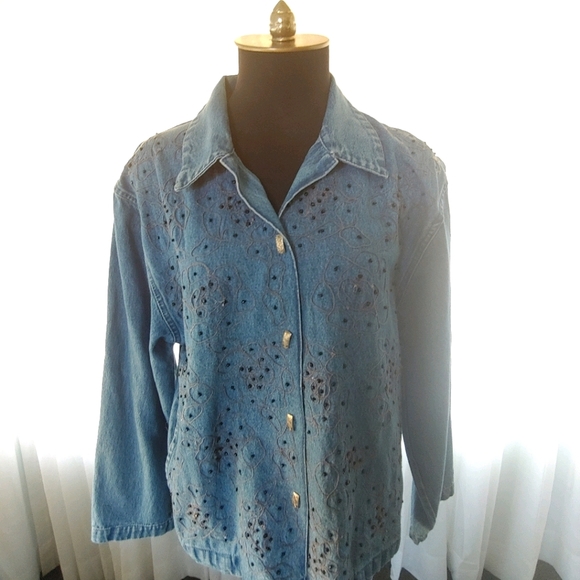 Tantrums Jackets & Blazers - VINTAGE TANTRUMS Denim jacket.  Size M